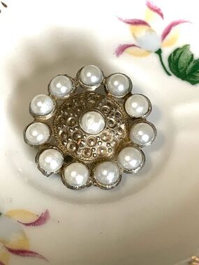 Vintage Pearl Cluster Button Brooch